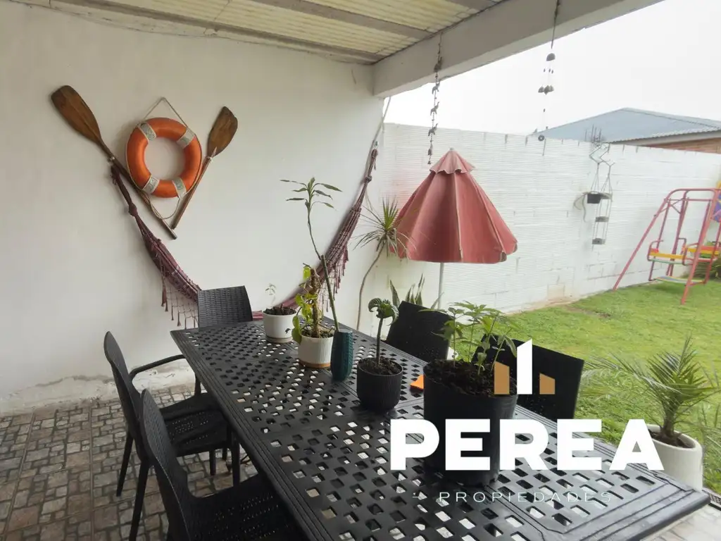 Foto de Hermosa casa en alquiler en Barrio Bicentenario, imagen 2