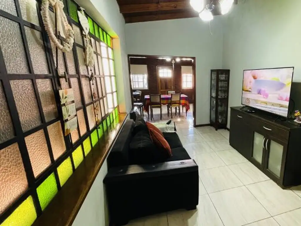 Foto de Casa en Venta 3 Dormitorios, Cochera y pileta en Barrio Belgrano, imagen 4