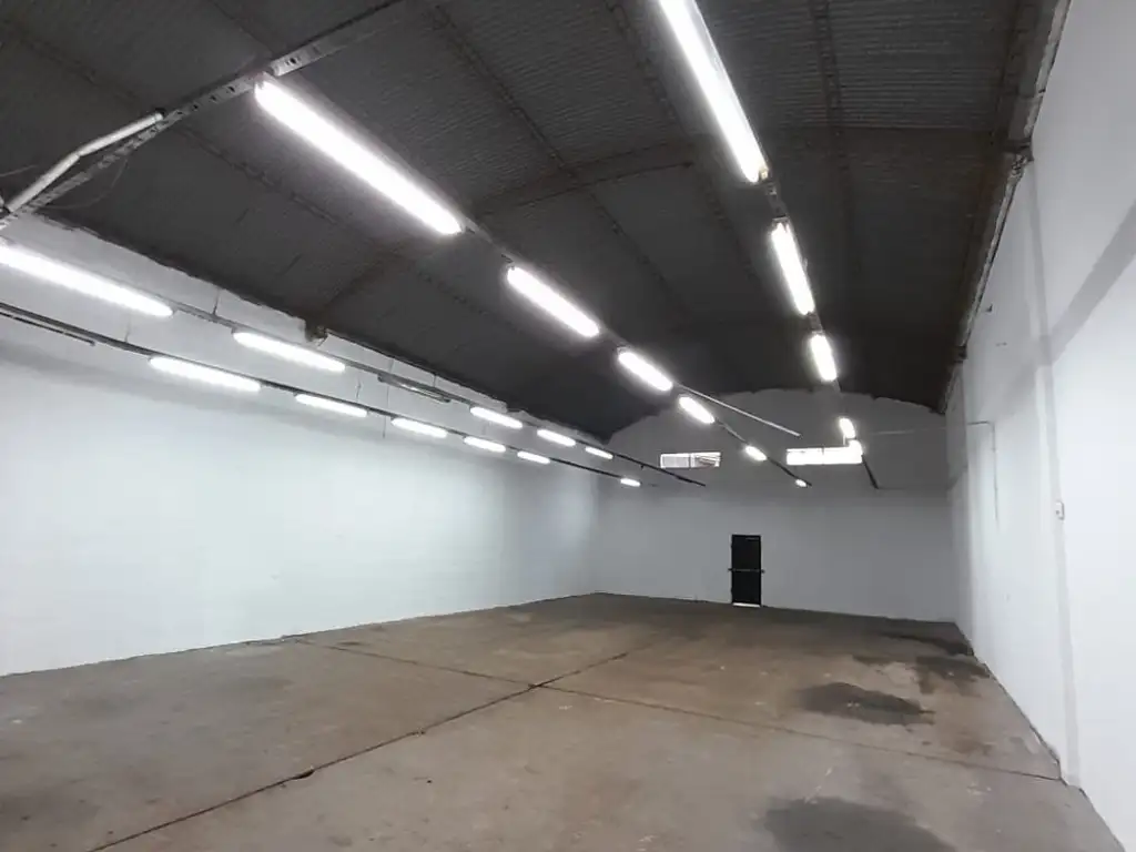 Foto de DEPOSITOS/INDUSTRIAS - ESTABLECIMIENTOS INDUSTRIALES - VILLA RÍO ARAZA, imagen 2
