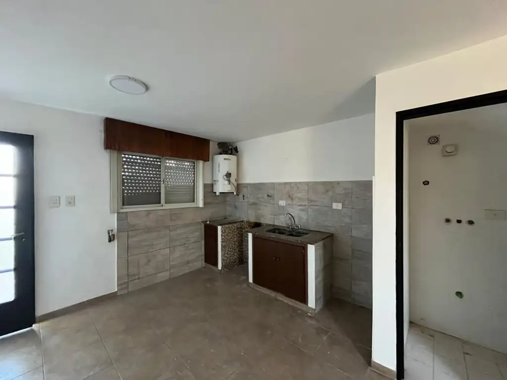 Foto de Dúplex en alquiler c/ cochera en Belén de Escobar, imagen 1