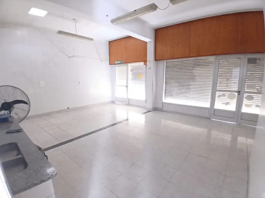 Foto de Alquiler | Local Comercial | 60 m² | Capitán Bermúdez | Barrio Centro, imagen 4
