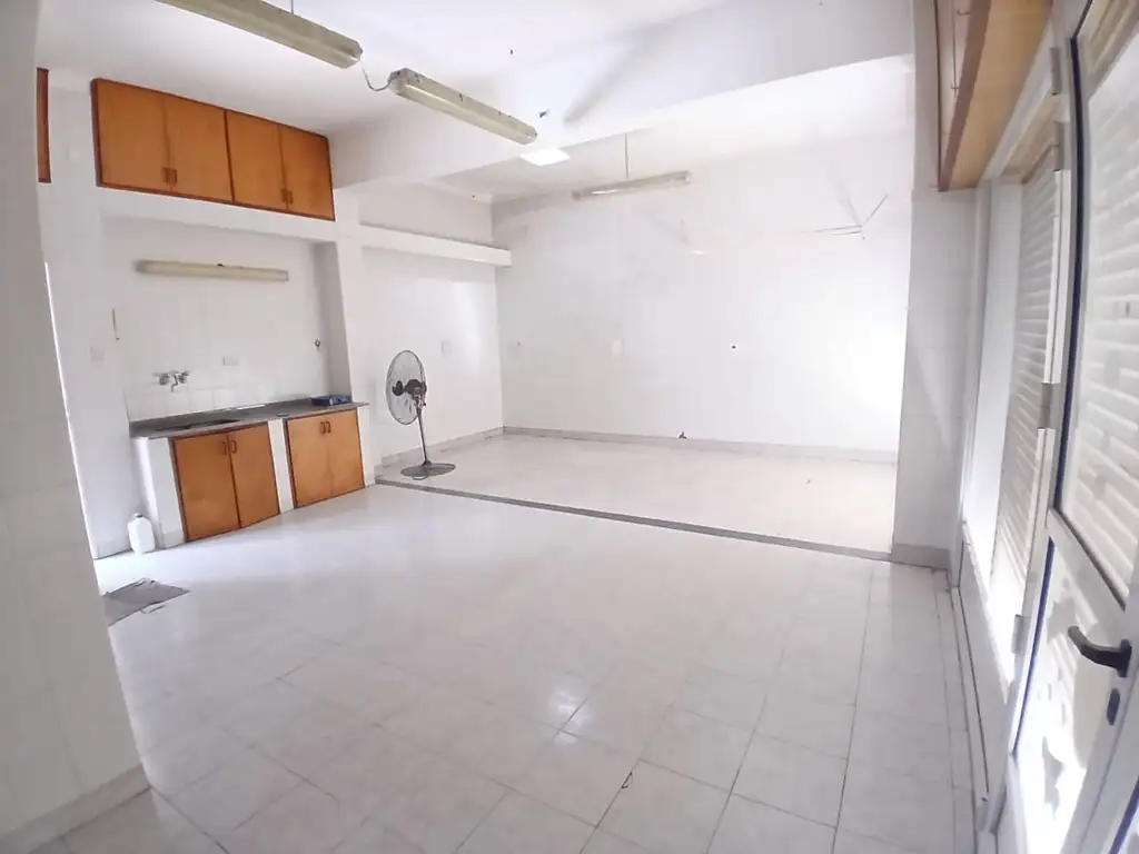Foto de Alquiler | Local Comercial | 60 m² | Capitán Bermúdez | Barrio Centro, imagen 3