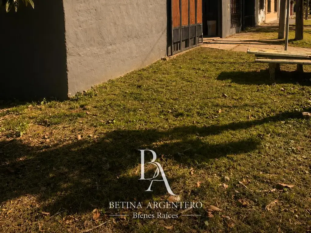 Foto de Casa en Alquiler con cochera zona Hurlingham, imagen 5