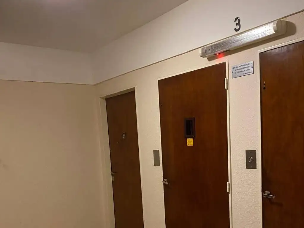 Foto de Alquiler disponible 3 ambientes amoblado en el centro, imagen 3