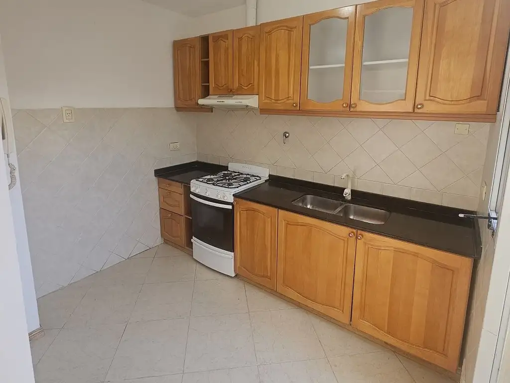 Foto de Excelente Ph 2 Ambientes 1ºPiso al Frente - Balcon Aterrazado - Patio, imagen 2