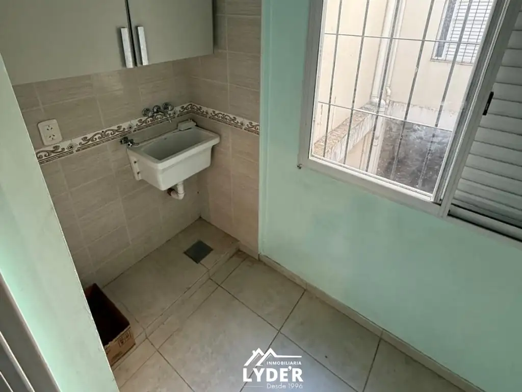 Foto de Departamento en alquiler en Macrocentro, imagen 2