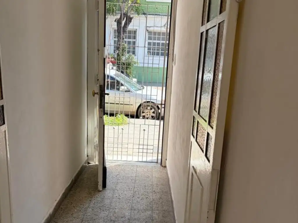 Foto de 2 AMBINESTES Y 1/2 CASA PH CON TERRAZA, imagen 1