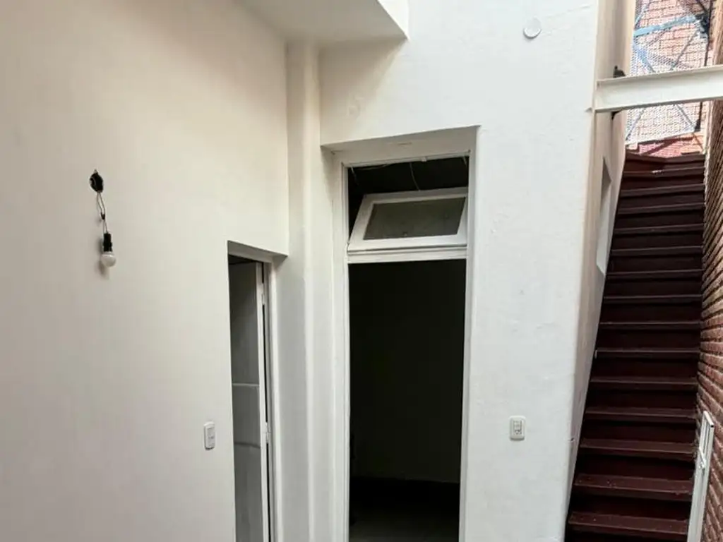 Foto de 2 AMBINESTES Y 1/2 CASA PH CON TERRAZA, imagen 3
