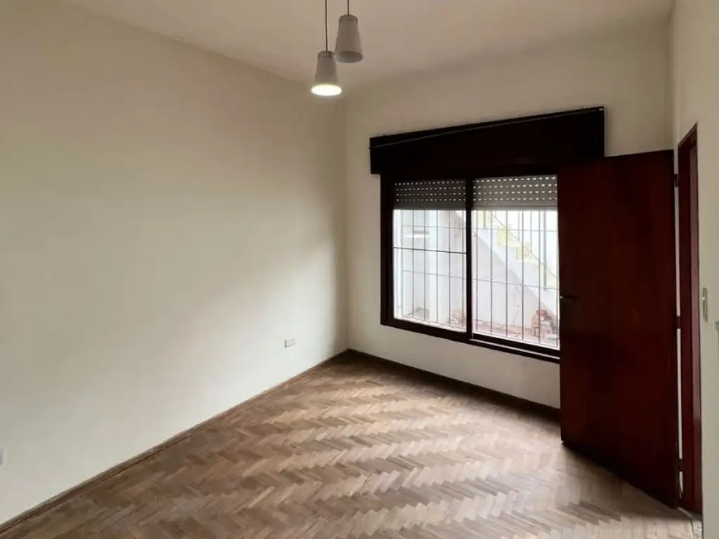 Foto de Casa en alquiler en José León Suarez!, imagen 1