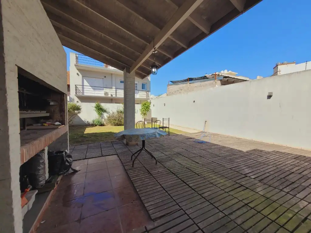 Foto de Departamento monoambiente con patio en PB, imagen 5