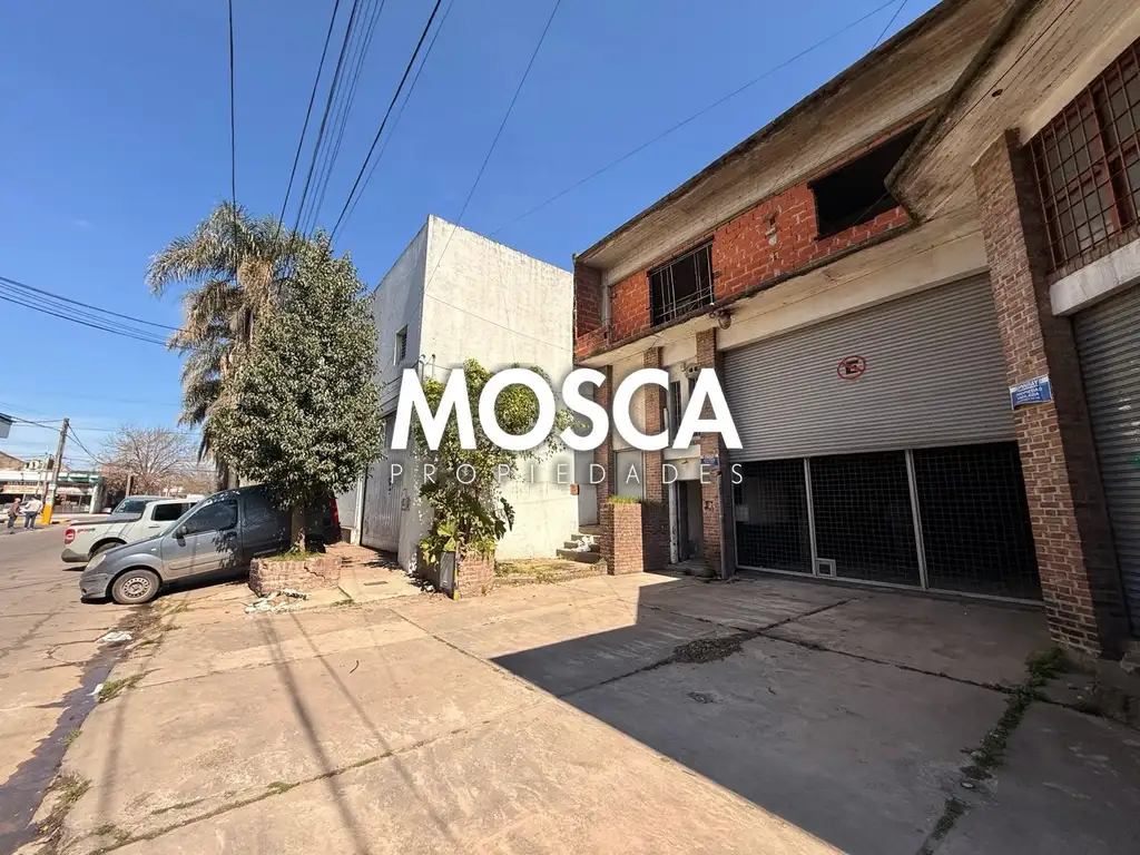 Foto de Deposito/Galpón en alquiler Paso del rey centro, imagen 1