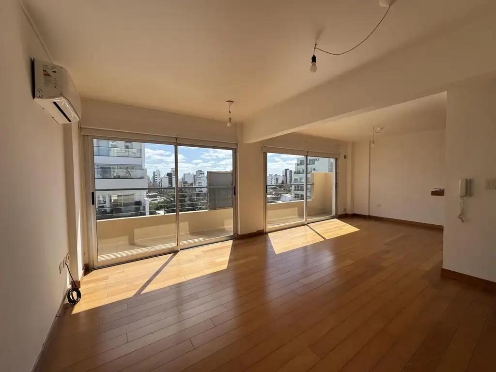 Foto de Departamento en venta, 2 dorm. terraza propia, cochera cubierta, imagen 4
