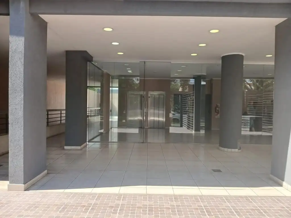 Foto de Hermoso departamento en San Miguel - EMITE FACTURA, imagen 2