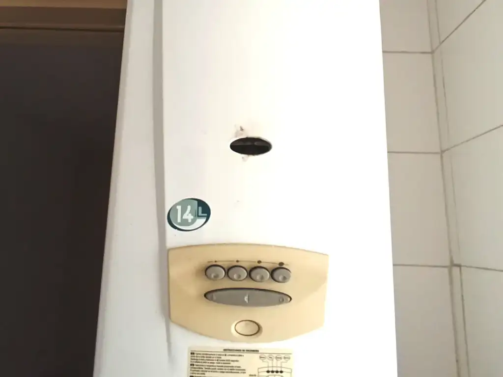 Foto de 2 Amb.Muy Luminoso-Aireado.Cocina completa.Lavad.Independiente.Baño, imagen 2