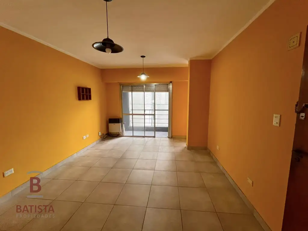 Foto de ¡ALQUILA! Departamento en calle Av. 60 e/ 8 y 9, imagen 2