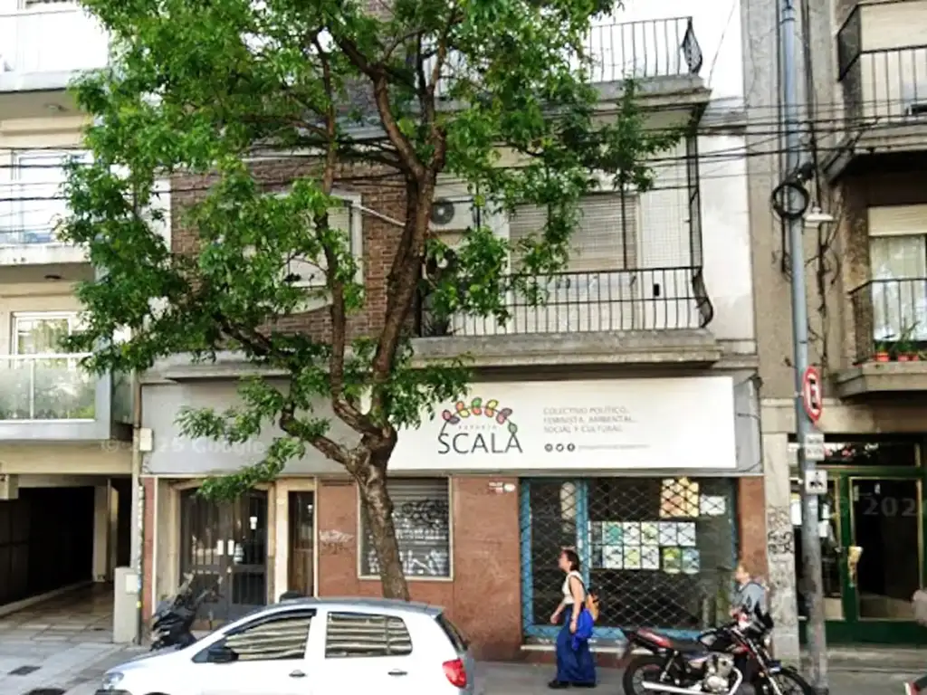 Foto de Propiedad Versátil-PATIO Cubierto-PH Frente AptoProfesional -Entrada, imagen 1