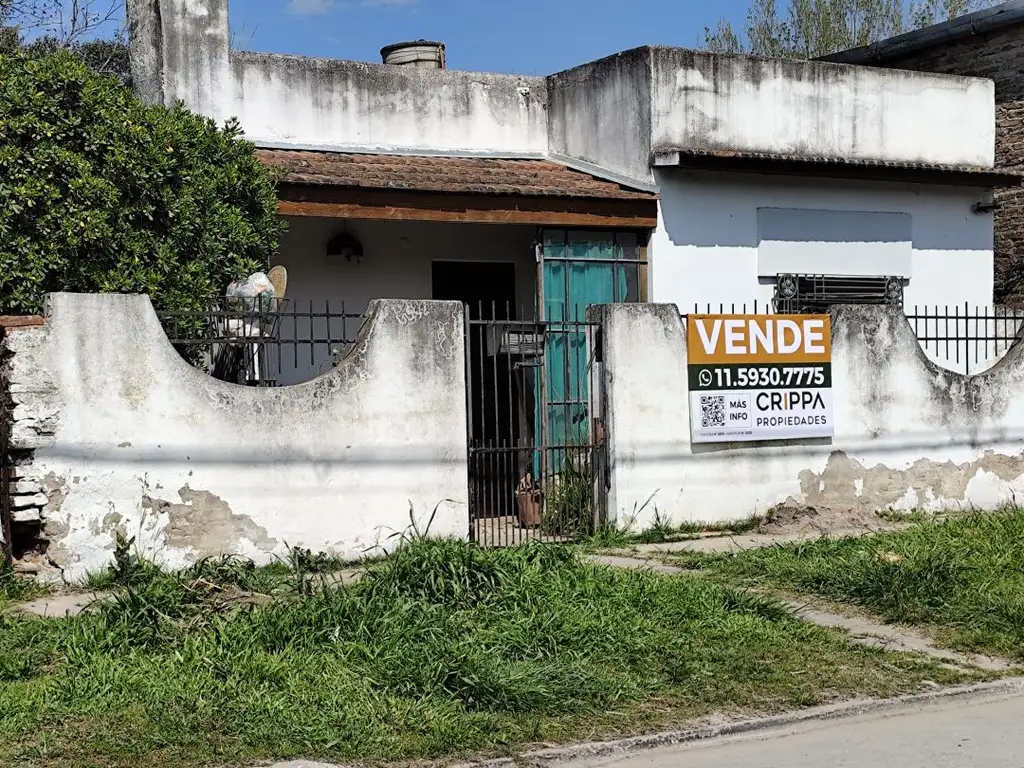 Foto de Casa en VENTA de 3 ambientes a refaccionar sobre lote propio en Máximo, imagen 1