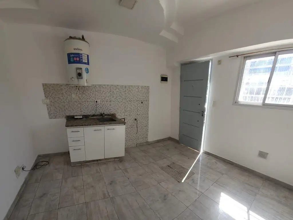 Foto de PH DE 2 AMBIENTES AL FRENTE CON PATIO, imagen 5