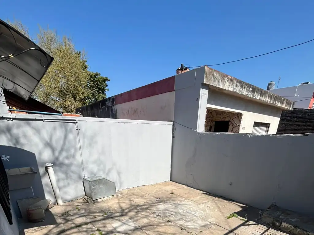 Foto de SE ALQUILA PH DOS AMBIENTES CON ENTRADA DE AUTO, imagen 5