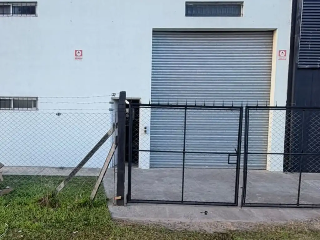 Foto de Local en Alquiler en Luján, G.B.A. Zona Oeste, Argentina, imagen 1