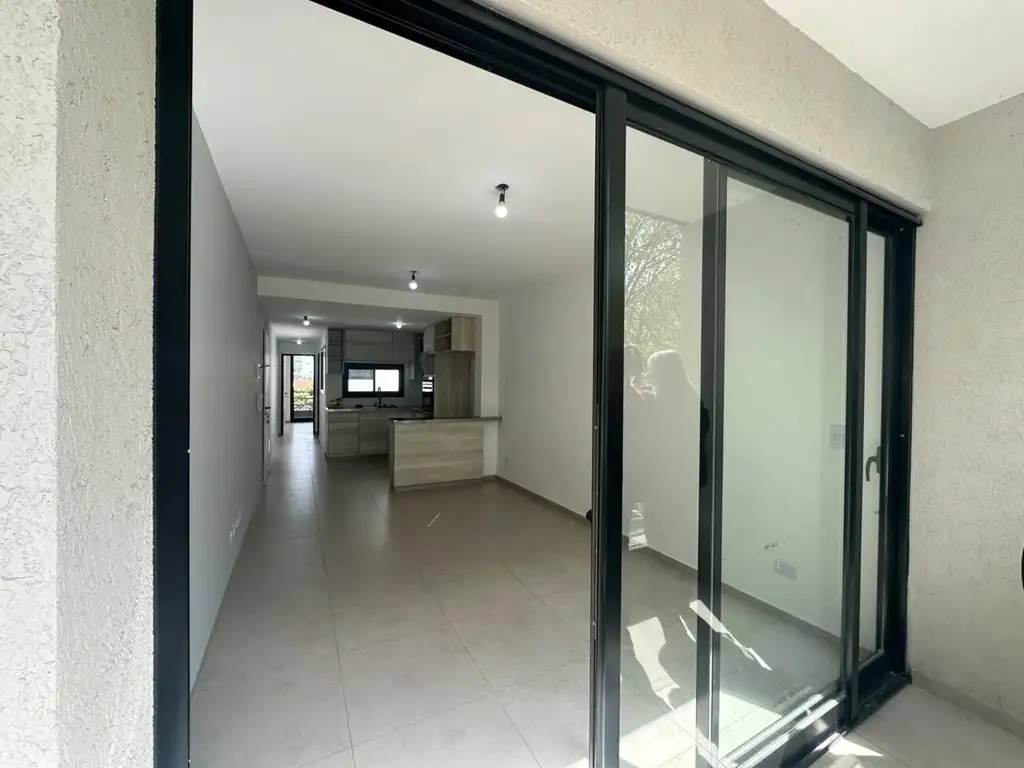 Foto de Departamento en Alquiler en San Martin, G.B.A. Zona Norte, Argentina, imagen 5