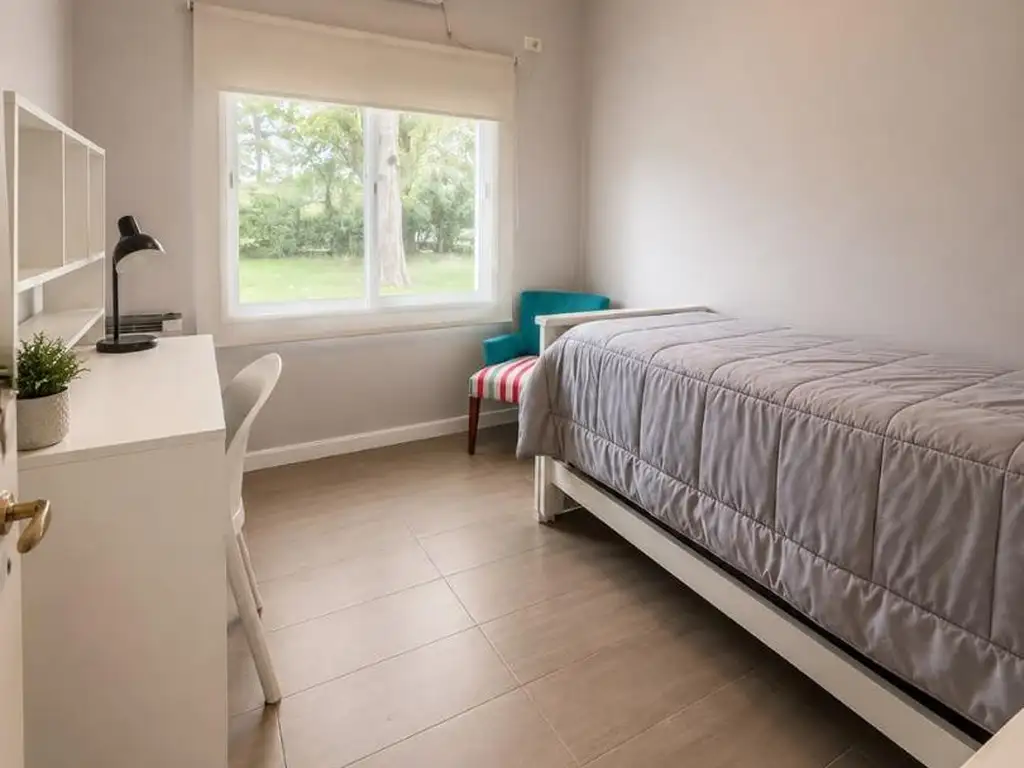 Foto de ALQUILER TEMPORARIO – CASA AMOBLADA EN BOCA RATÓN COUNTRY, imagen 3