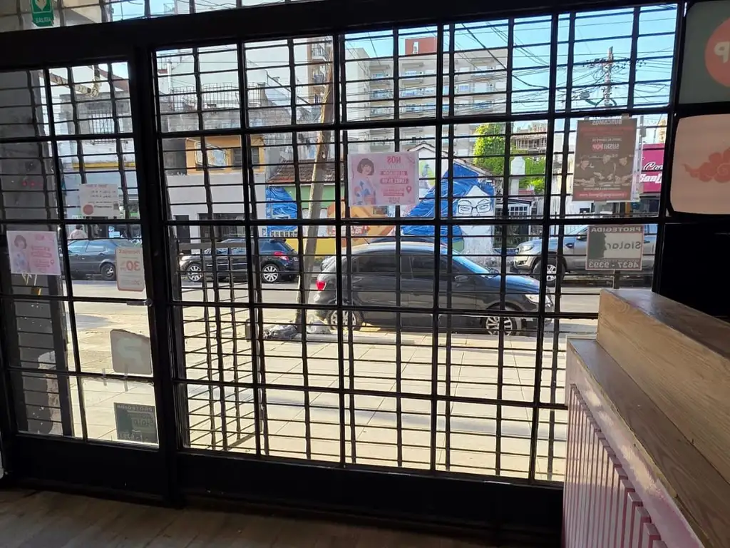 Foto de Local comercial de 55 m² sobre Av. Bartolomé Mitre – Con gas- Ideal, imagen 4