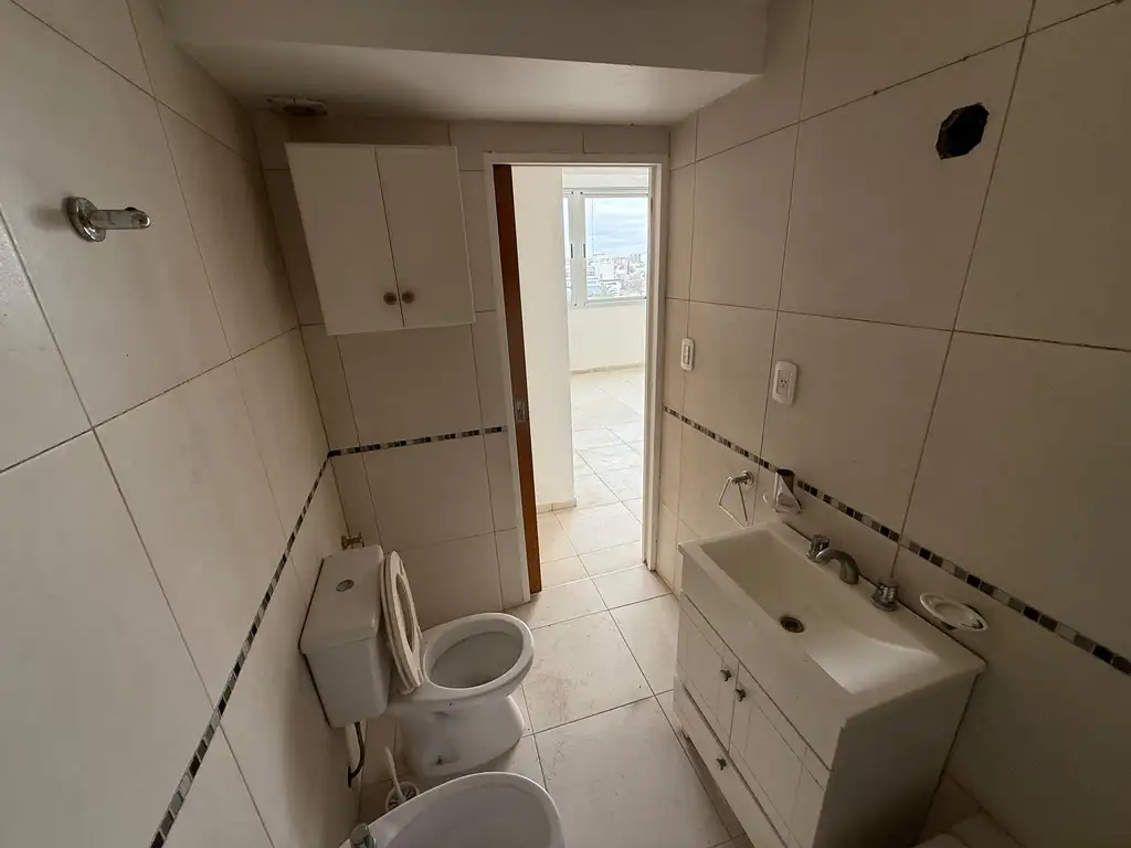 Foto de Dúplex con terraza privada, cochera, piscina y parrilla en alquiler, imagen 3