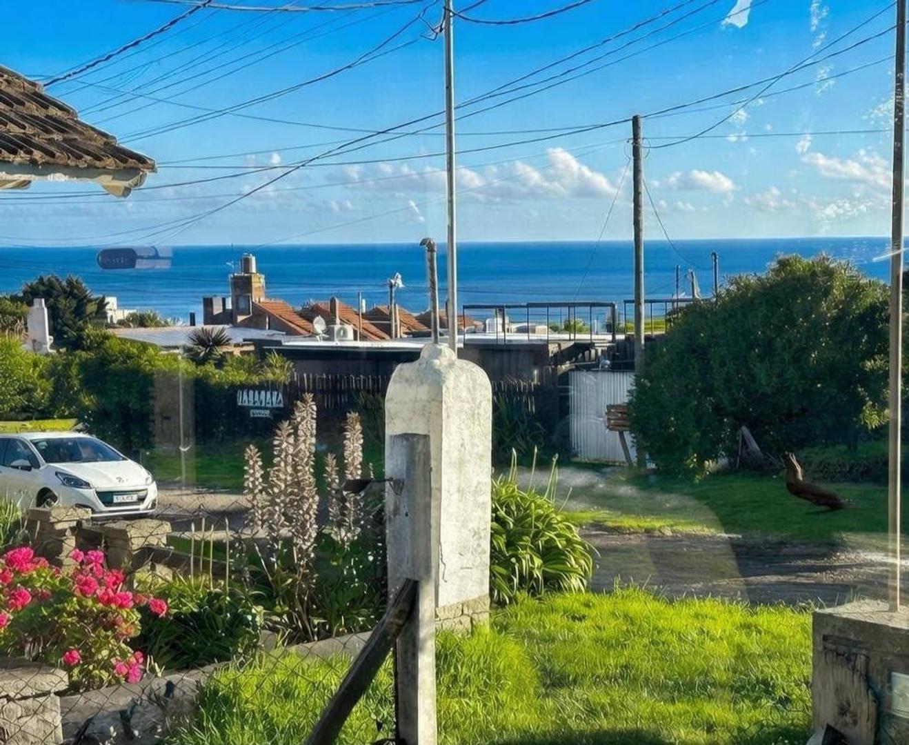 Foto de CASA EN VENTA CON VISTA AL MAR, imagen 2