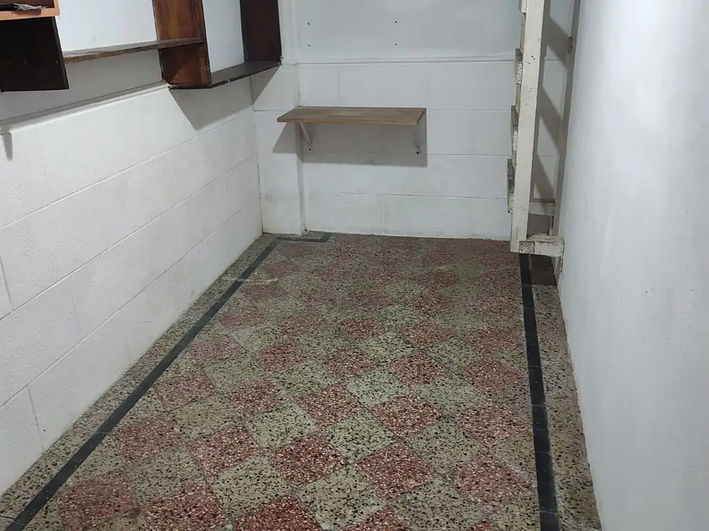 Foto de PH AL FRENTE DE 4 AMB. CON PATIO A 1/2 CUADRA DE AV. RIVADAVIA, imagen 5