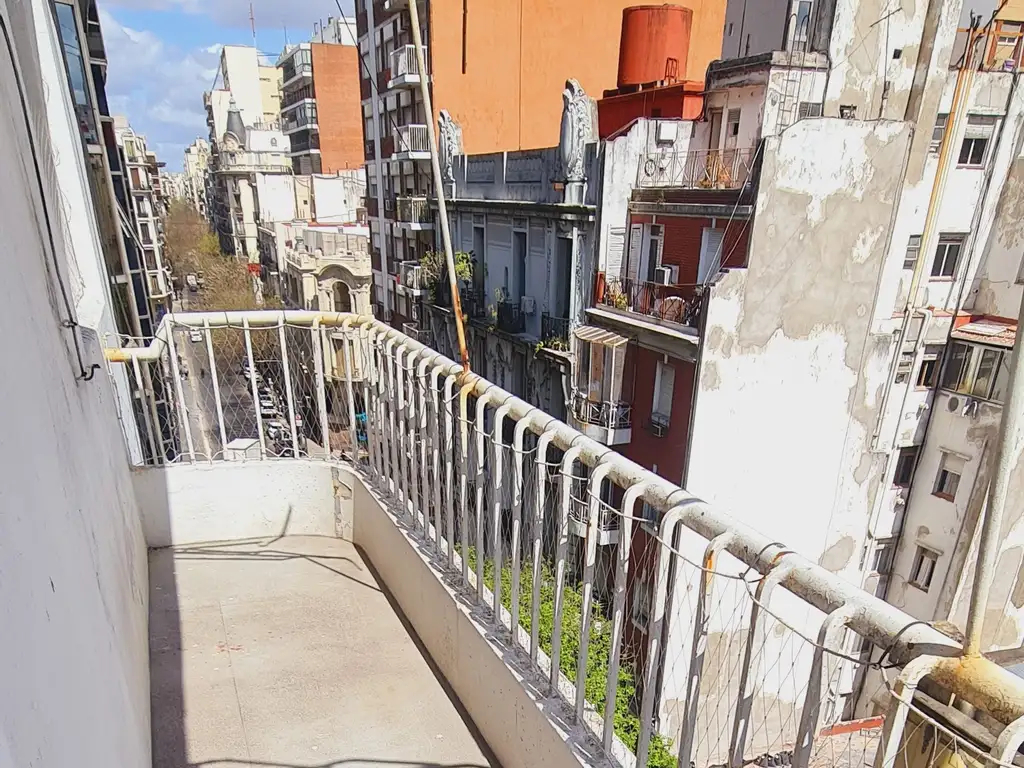 Foto de 2 AMB FRENTE BALCON RIOBMBA 59 (BARRIO:CONGRESO), imagen 1