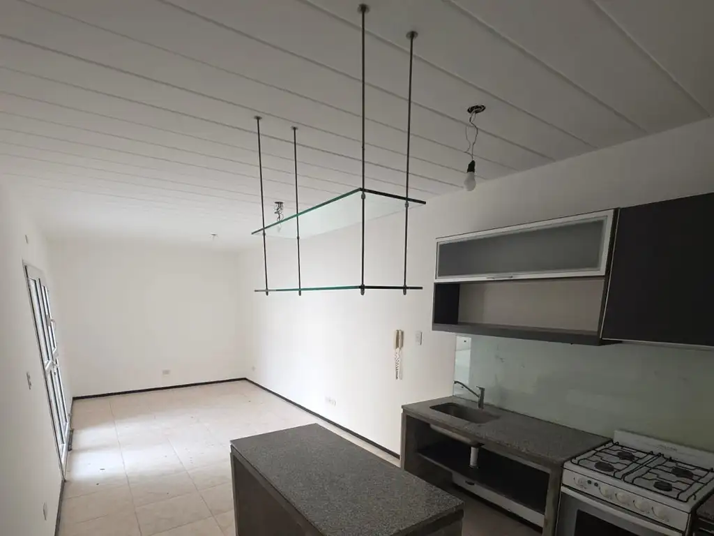 Foto de Ph 2 ambientes en alquiler - Villa Luro, imagen 2