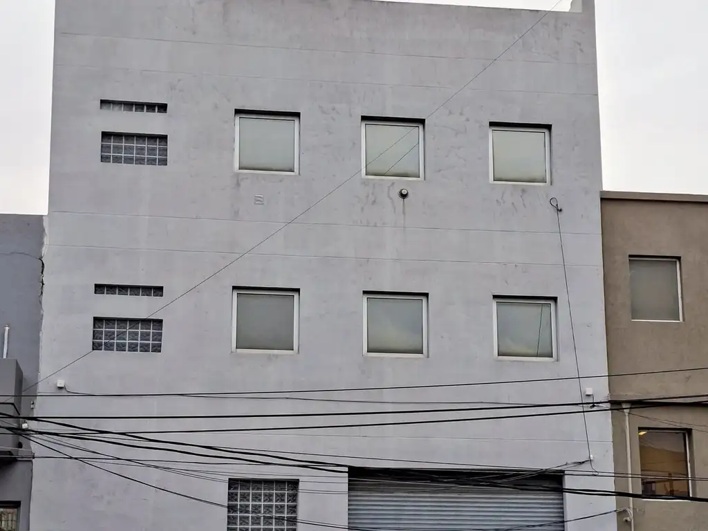 Foto de EXCELENTE LOCAL SOBRE AVENIDA, imagen 4