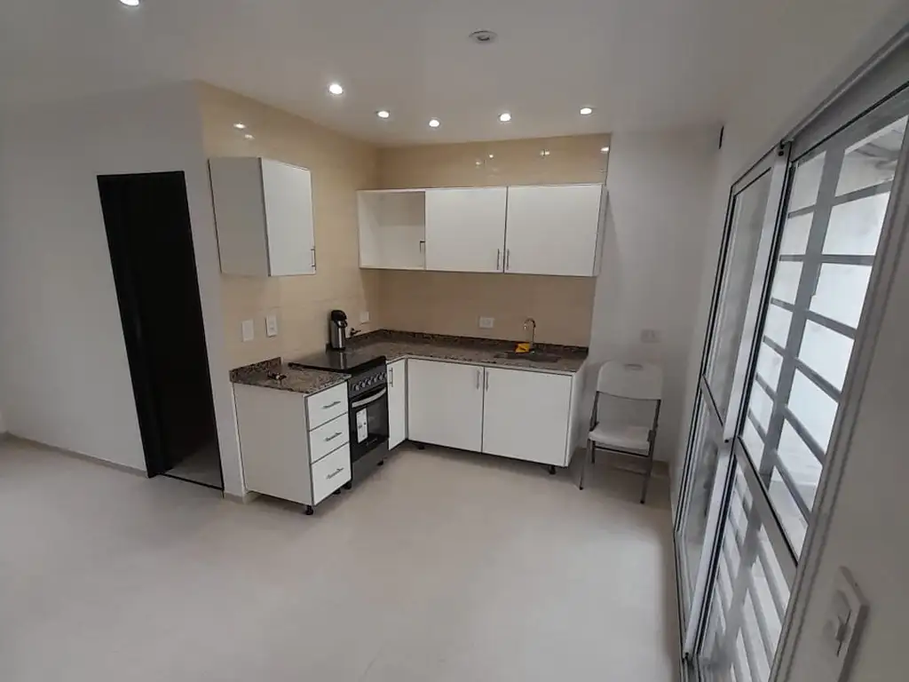 Foto de Duplex 2 Ambientes a estrenar en Alquiler - Castelar sur, imagen 2