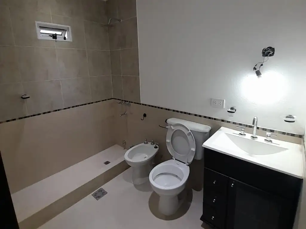 Foto de Duplex 2 Ambientes a estrenar en Alquiler - Castelar sur, imagen 5
