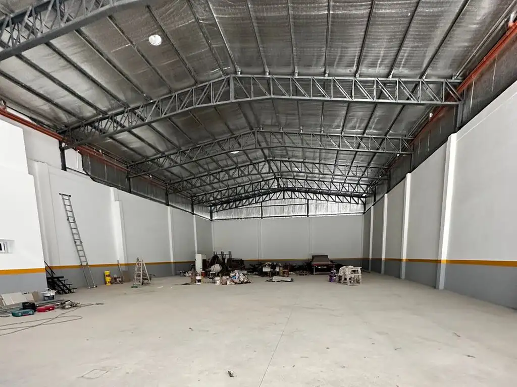 Foto de ALQUILER - EXCELENTE GALPON 650 m2 - LA TABLADA, imagen 3