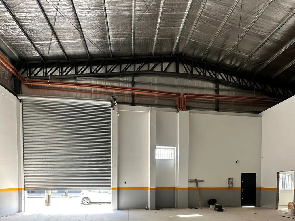 Foto de ALQUILER - EXCELENTE GALPON 650 m2 - LA TABLADA, imagen 4