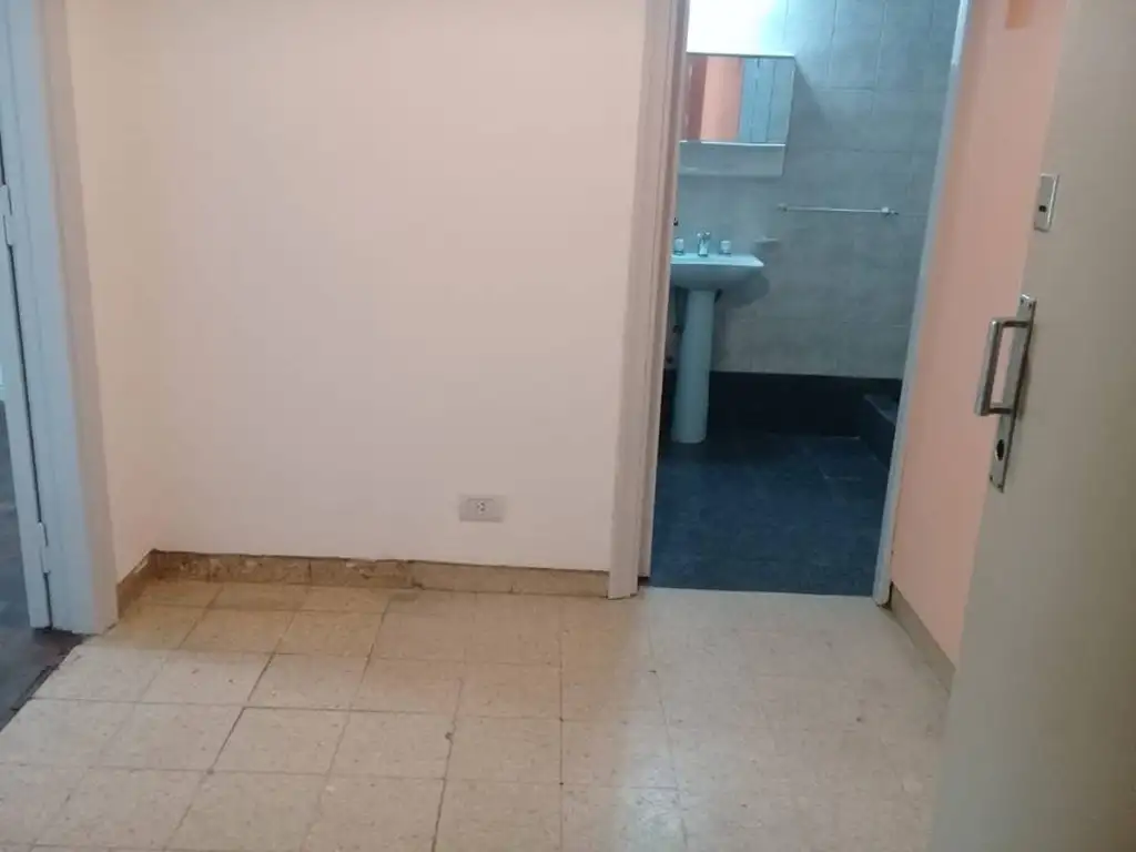Foto de 2 Ambientes con MUY BAJAS EXPENSAS, imagen 4