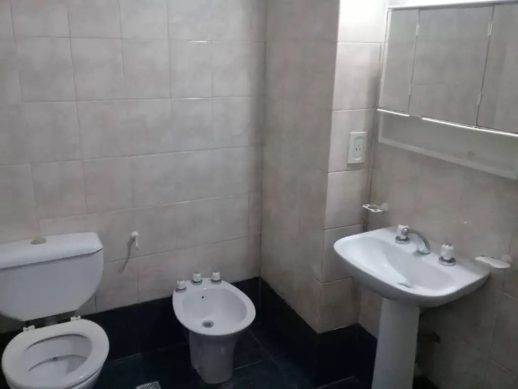 Foto de 2 Ambientes con MUY BAJAS EXPENSAS, imagen 2