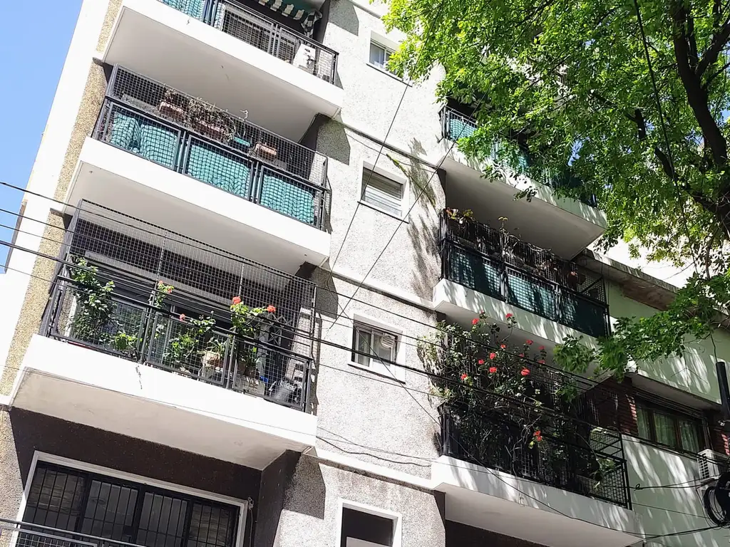 Foto de VENTA 4 AMB FRENTE BALCON ABASTO, imagen 1