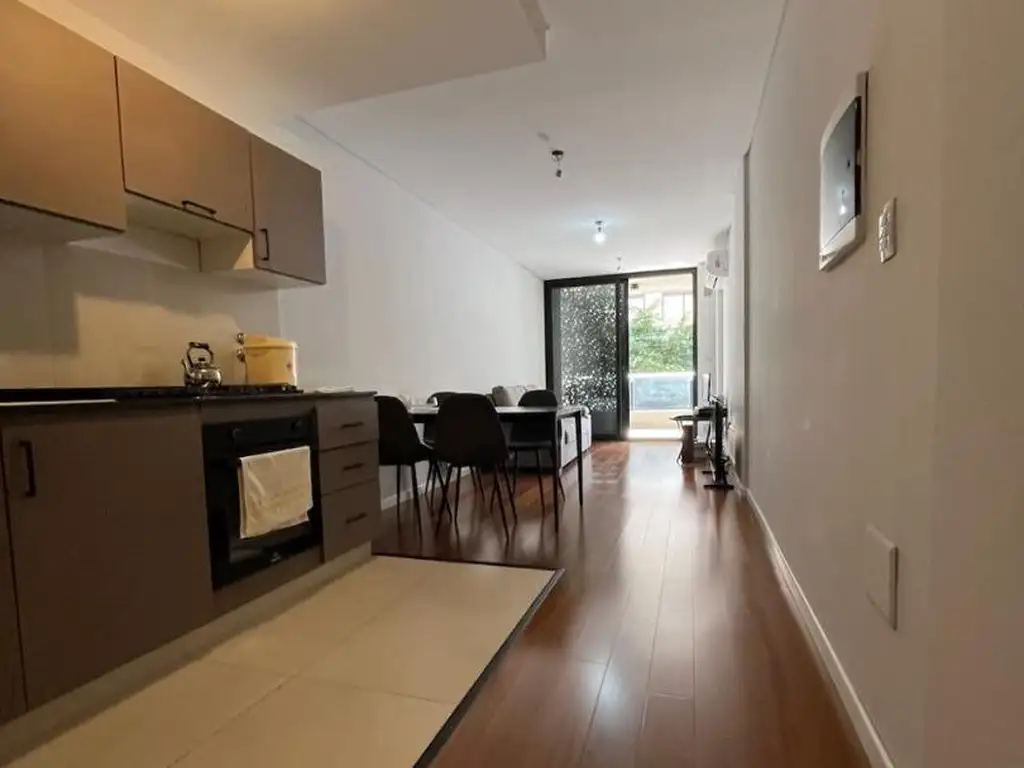 Foto de Urquiza 2031 | Un dormitorio con vestidor, doble balcón, imagen 3