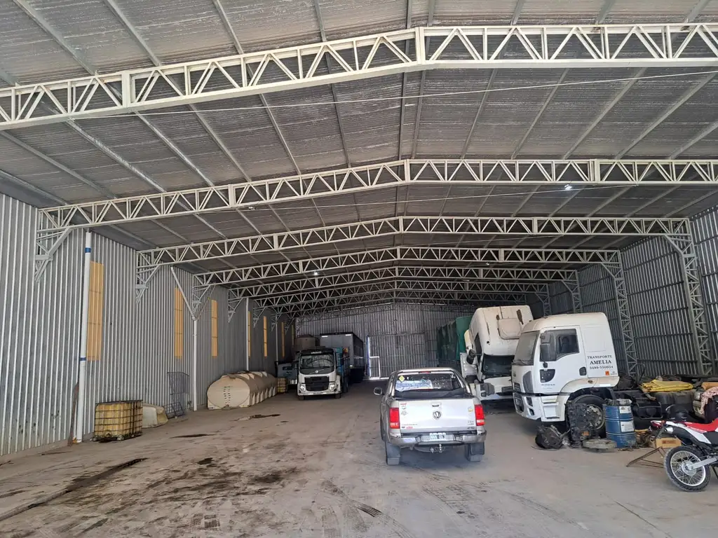Foto de Galpónes enn alquiler en Campana 1350 M y 1500 M2, imagen 1