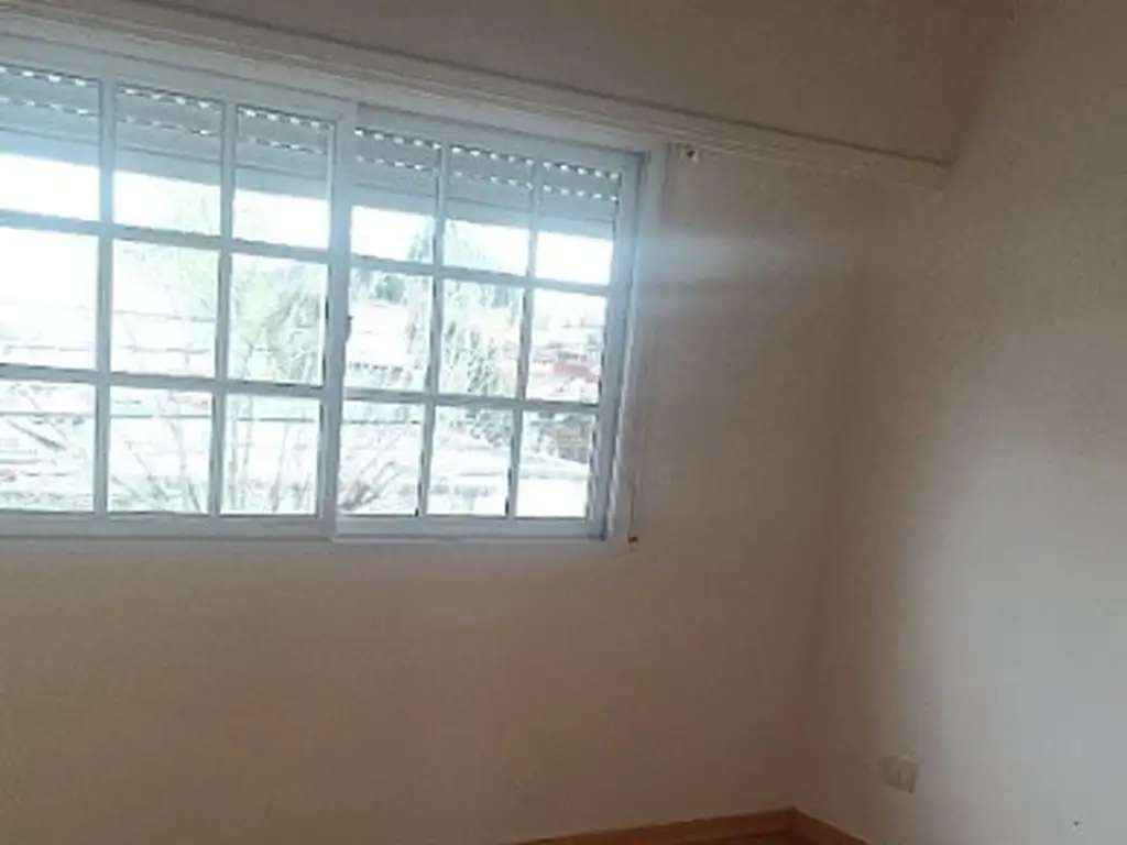 Foto de HERMOSO DEPARTAMENTO PH DE 3 AMBIENTES AL FRENTE-, imagen 4