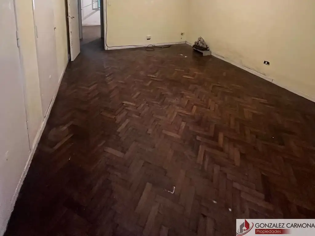 Foto de PH en alquiler c/ cochera en Villa Pueyrredón, imagen 2