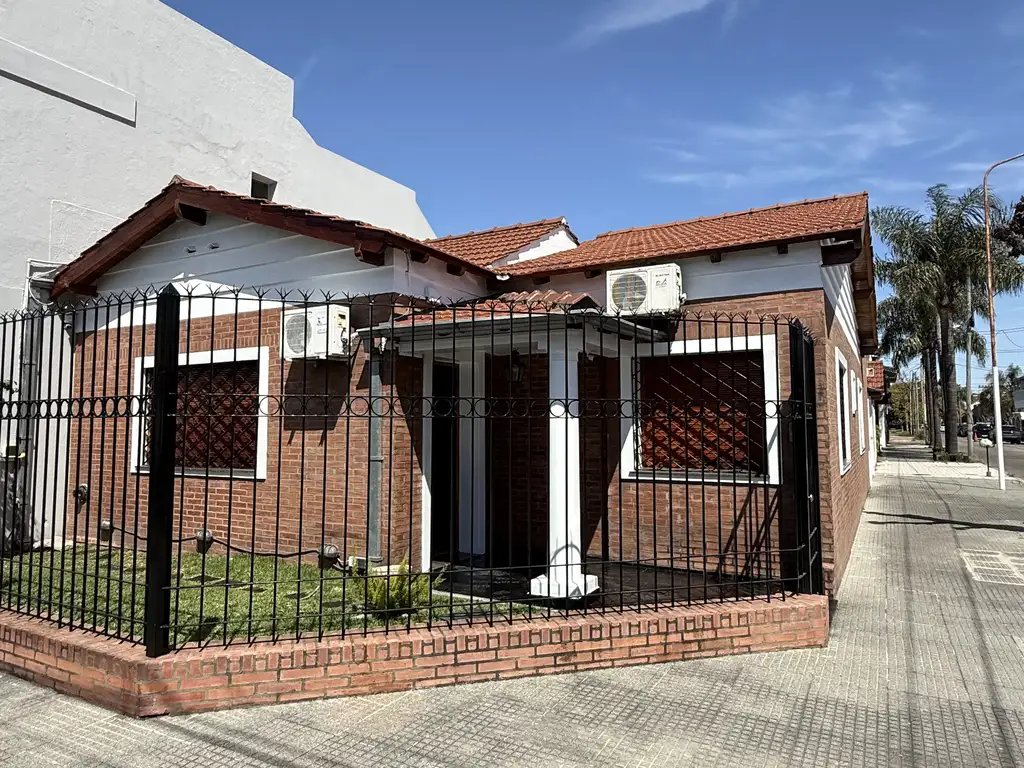 Foto de Impecable chalet c/patio y cochera, imagen 1