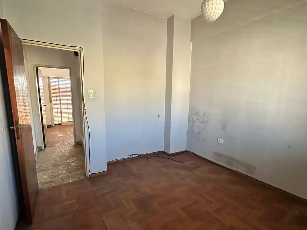 Foto de VENTA - CASA MULTIFAMILIAR A REFACCIONAR - VILLA MADERO, imagen 5