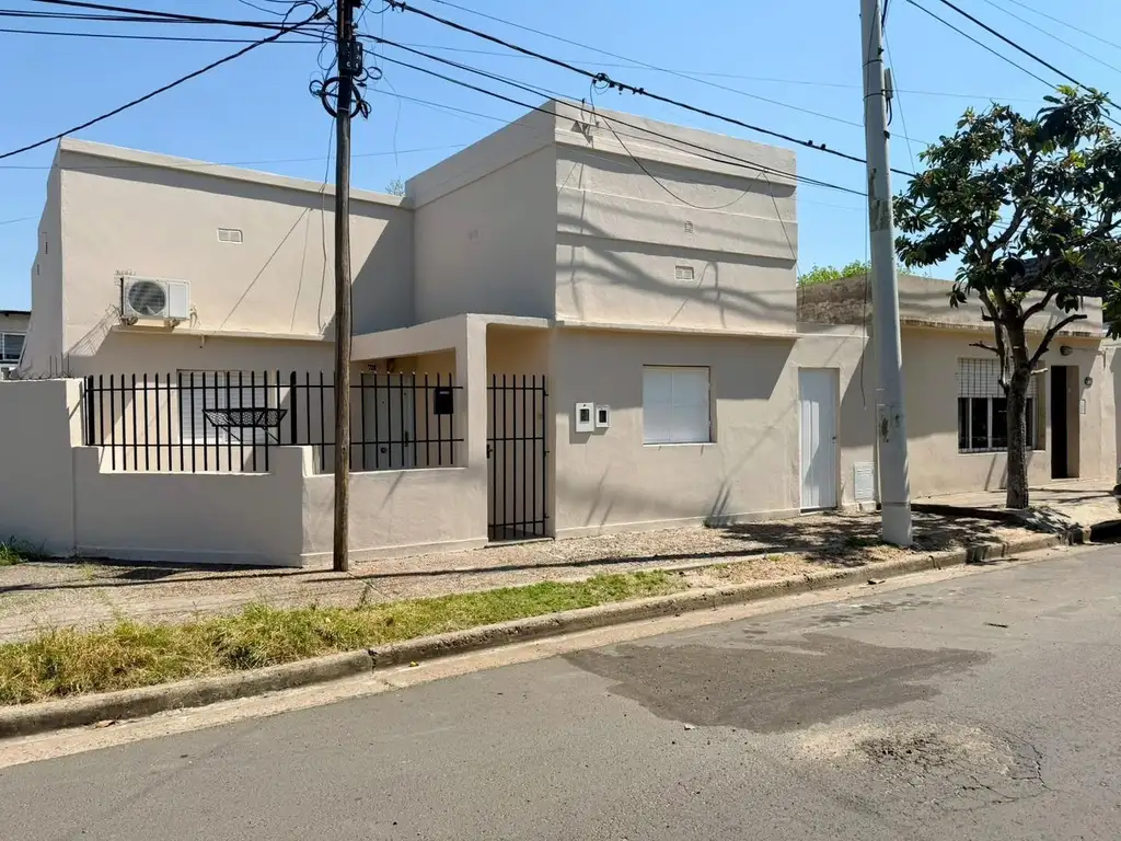 Foto de Casa zona Universidad Nacional de Entre Ríos, imagen 1