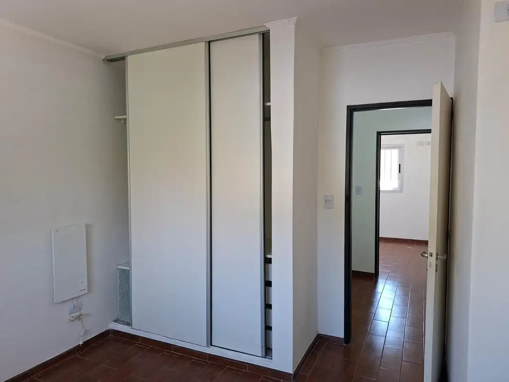 Foto de HERMOSO DUPLEX INMEJORABLE UBICACION CON COCHERA !!!, imagen 1