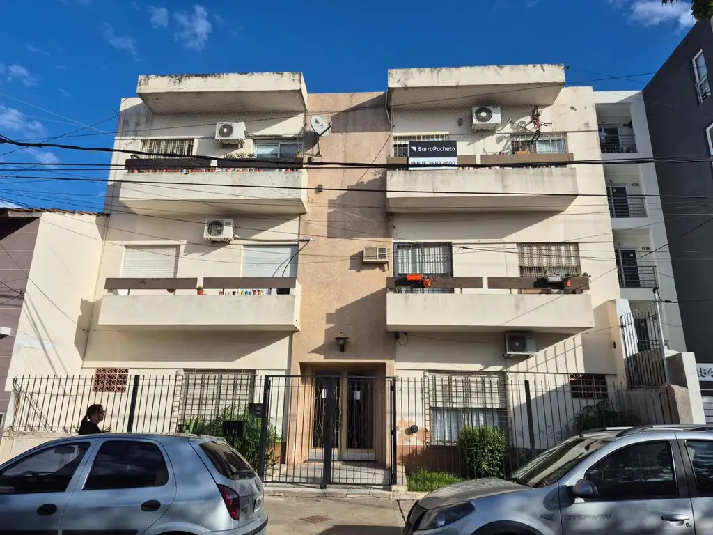 Foto de DEPARTAMENTO DOS AMB. AL CONTRAFRENTE 1° PISO POR ESCALERA, imagen 2