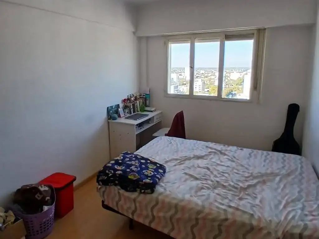 Foto de Departamento de 3 dormitorios en alquiler en La Plata sobre Calle 63, imagen 2